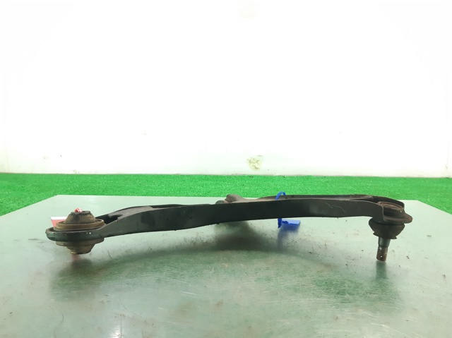 4520178K00000 SUZUKI Brazo inferior derecho de la suspensión delantera  comprar en Oviedo