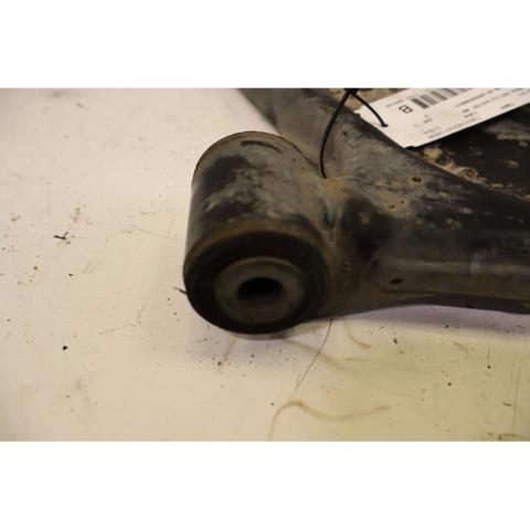 SUZUKI 4520261M00 Brazo inferior izquierdo de la suspensión delantera  comprar en Albacete