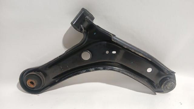 4520261M00000 SUZUKI Brazo inferior izquierdo de la suspensión delantera  comprar en Oviedo