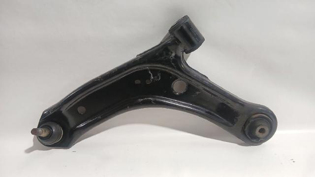 SUZUKI 4520261M00000 Brazo inferior izquierdo de la suspensión delantera  en stock Terrassa