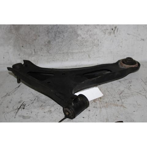 4520265J00 SUZUKI Brazo inferior izquierdo de la suspensión delantera  disponible Vigo