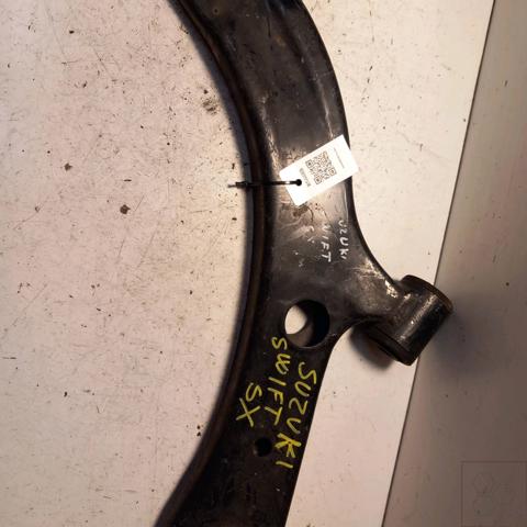 4520272K01000 Suzuki