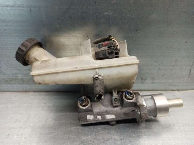 Cilindro principal de freno 4525696 FORD