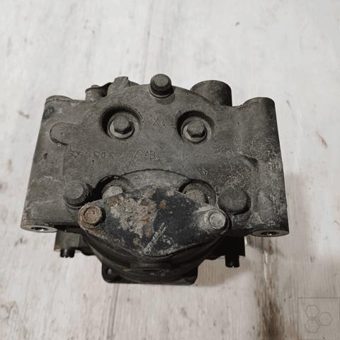 FORD 4588121 Compresor de aire acondicionado comprar Barcelona