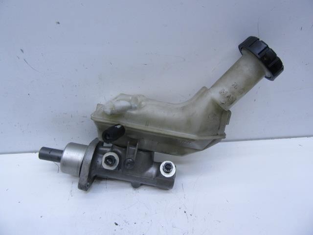 Cilindro principal de freno 46010AX701 NISSAN