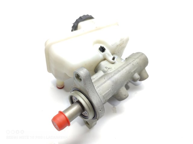 Cilindro principal de freno Nissan Navara D40M