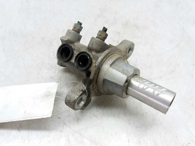 RENAULT 460110001R Cilindro maestro de frenos comprar Pamplona