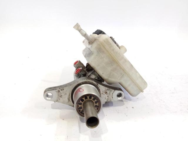 460110032R RENAULT Cilindro maestro de frenos comprar Bilbao