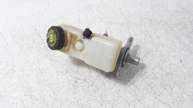 Cilindro principal de freno Dacia Logan 2 L8_