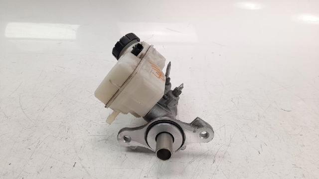 Cilindro principal de freno Dacia Logan 2 L8_