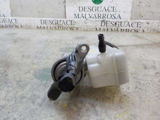 Cilindro maestro de frenos Dacia Dokker  desde 55,18 €