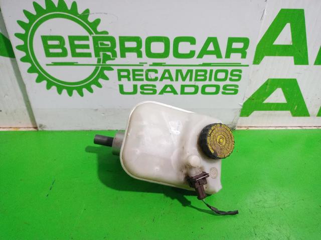PEUGEOT 4601F6 Cilindro maestro de frenos  en stock Valencia