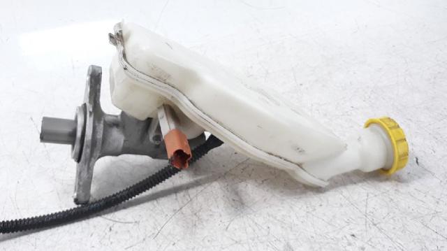 Cilindro principal de freno Peugeot 208 CA, CC