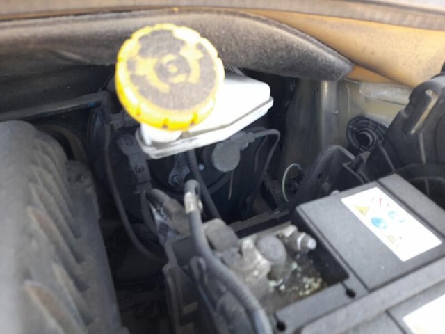 Cilindro principal de freno 4601R7 PEUGEOT