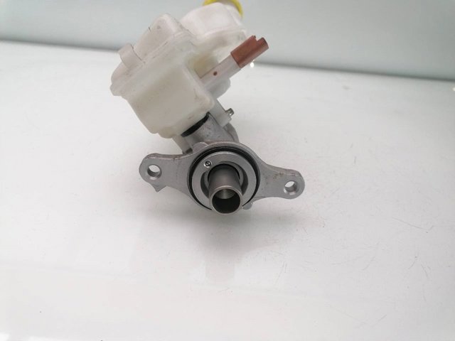 Cilindro principal de freno Peugeot 208 CA, CC