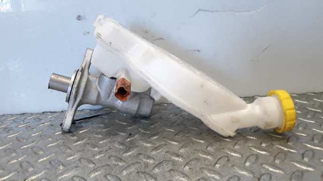 Cilindro principal de freno Peugeot 208 hatchback comprar en España