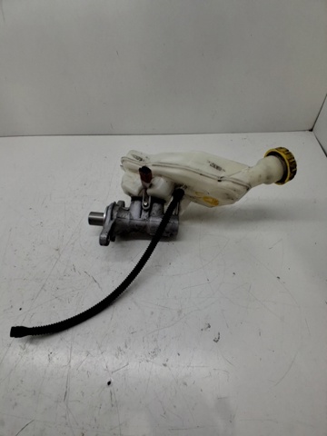 Cilindro principal de freno Peugeot 208 CA, CC