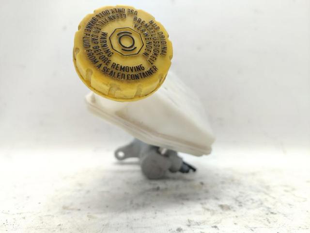 Cilindro principal de freno Peugeot 208 CA, CC