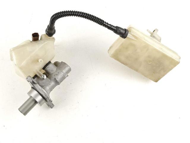 4601V8 Cilindro maestro de frenos comprar Sevilla