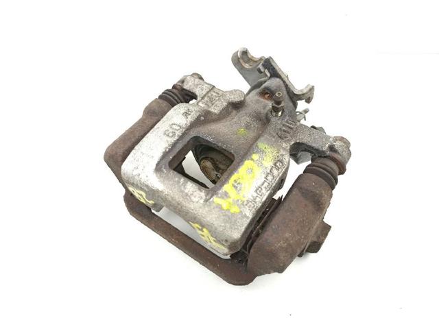 Pinza de freno trasera derecha 4605B650 MITSUBISHI