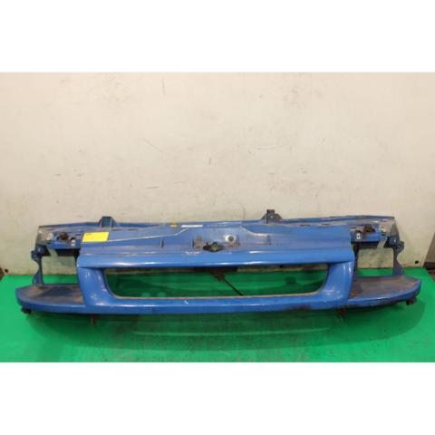 4628153 Soporte de radiador  en stock Castellón