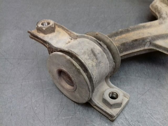 Brazo inferior derecho de la suspensión delantera 46474557 FIAT