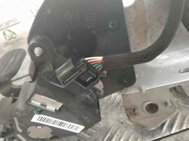 465010015R RENAULT Pedal de freno  disponible Alicante