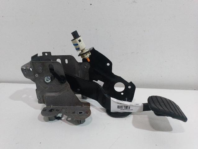 465010015R RENAULT Pedal de freno  disponible Vigo