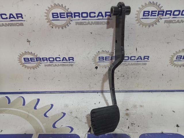 465010015R RENAULT Pedal de freno  en stock Gandía