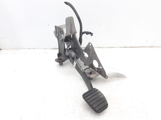 Pedal de freno 465013423R Renault (RVI)