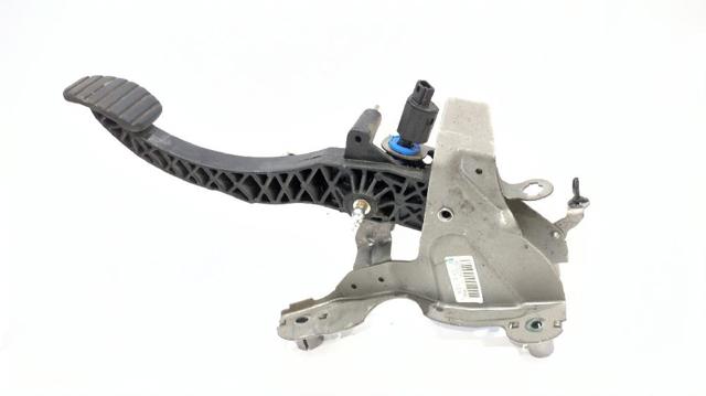 Pedal del embrague Renault Megane III (2008-2016)