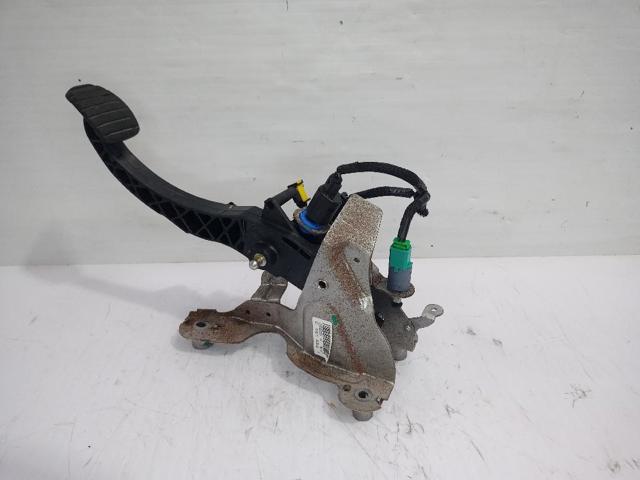 Pedal del embrague 465030038R RENAULT