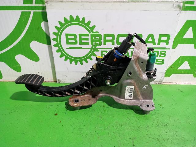 465030038R RENAULT Pedal embrague comprar Alcalá