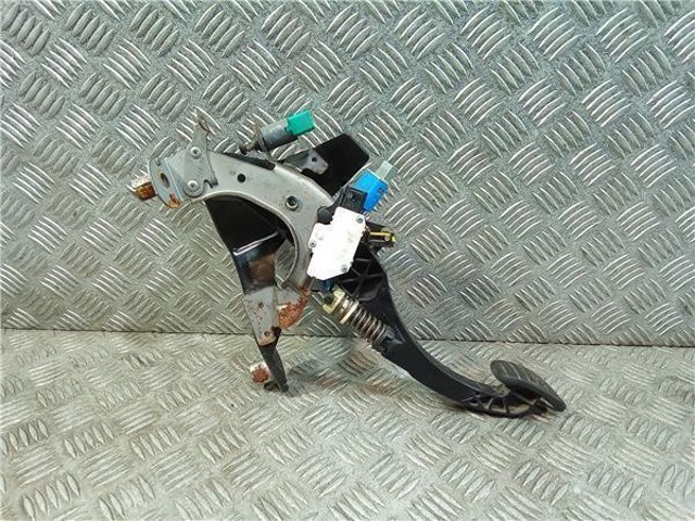 RENAULT 465030038R Pedal embrague  comprar en Albacete