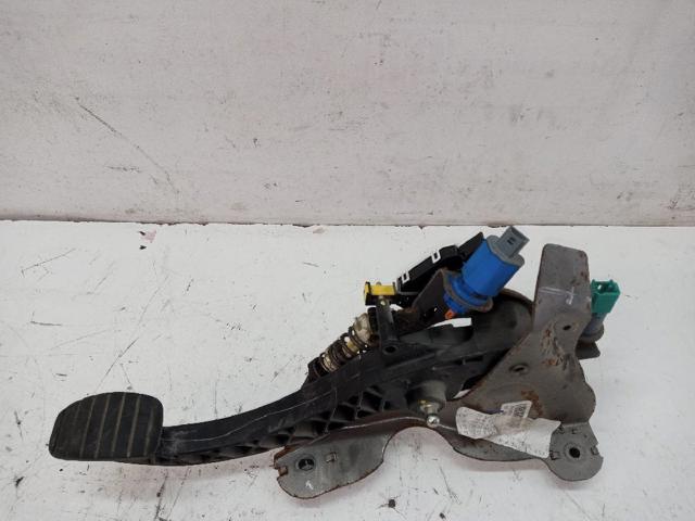 Pedal de embrague 465030038R RENAULT
