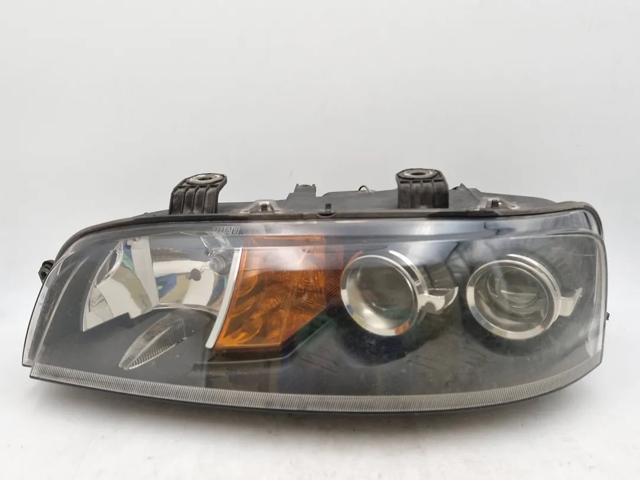 FIAT 46522725 Faro izquierdo  en stock Salamanca