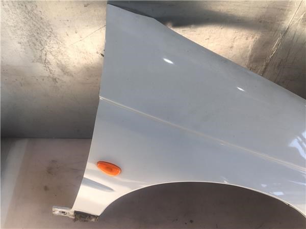 Aleta delantera derecha Alfa Romeo 146 930