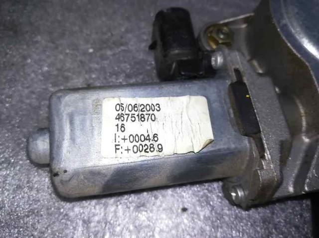 Mecanismo de elevalunas, puerta delantera derecha Alfa Romeo 147 937