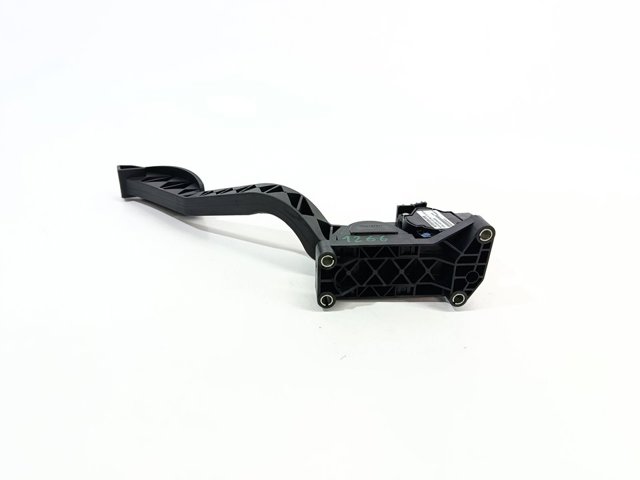 Precio del repuesto Potenciómetro pedal 147  hatchback