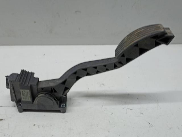 46755863 Pedal del acelerador  disponible Málaga