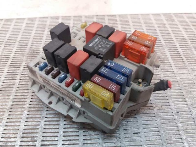 46760542 Caja de fusibles comprar Sevilla