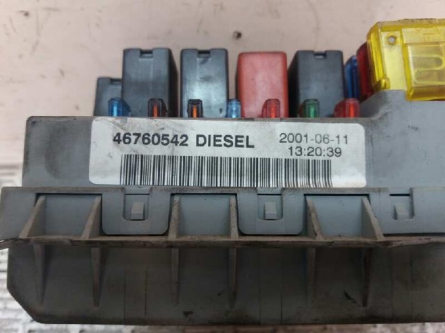 FIAT 46760542 Caja de fusibles  comprar en Albacete