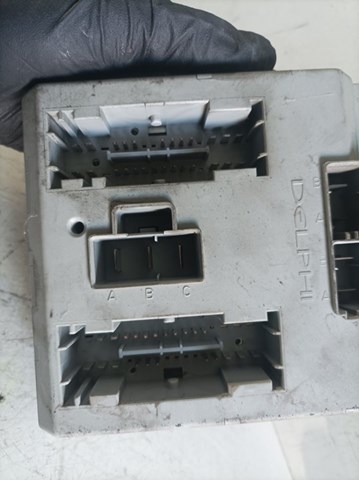FIAT 46760542 Caja de fusibles  comprar en Albacete