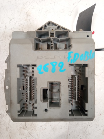 FIAT 46760542 Caja de fusibles  disponible Lugo