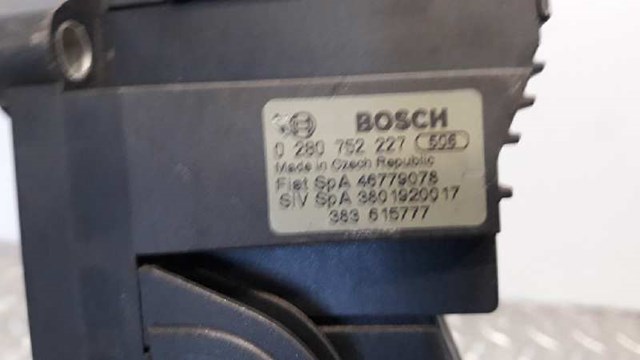 46779078 FIAT Pedal del acelerador comprar Madrid