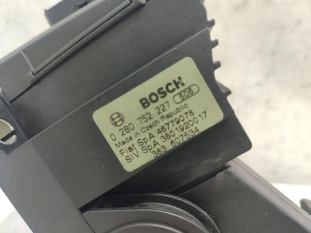 Pedal de acelerador Fiat Stilo 192