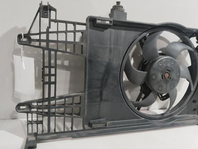 46785738 Difusor del radiador de refrigeración con motor y hélice  disponible Utrera
