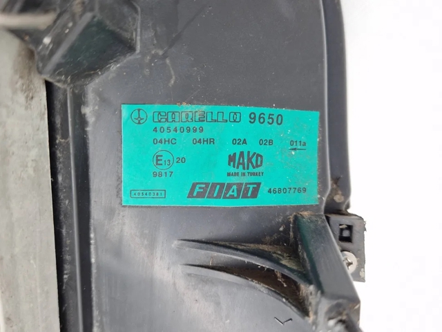 FIAT 46807766 Faro derecho  en stock Terrassa