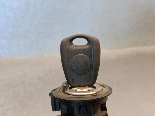 46819068 Cerradura de encendido  comprar en Pontevedra