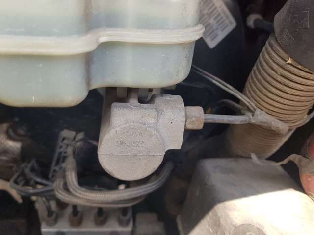 Cilindro principal de freno 4683264AD Chrysler
